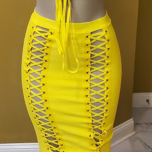 Skirt Set Yellow( NWT) - Picture 6 of 7